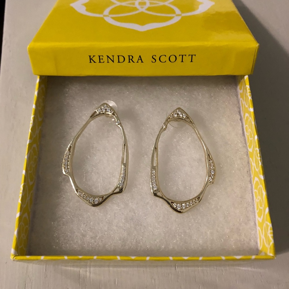 Kendra Scott silver earrings! New w/ box
